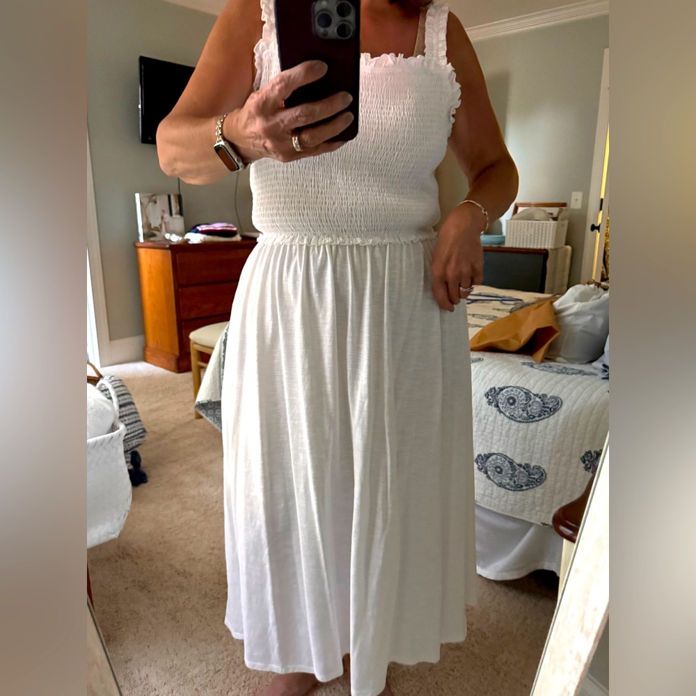 Riley & Rae White Elastic Strap Sundress
